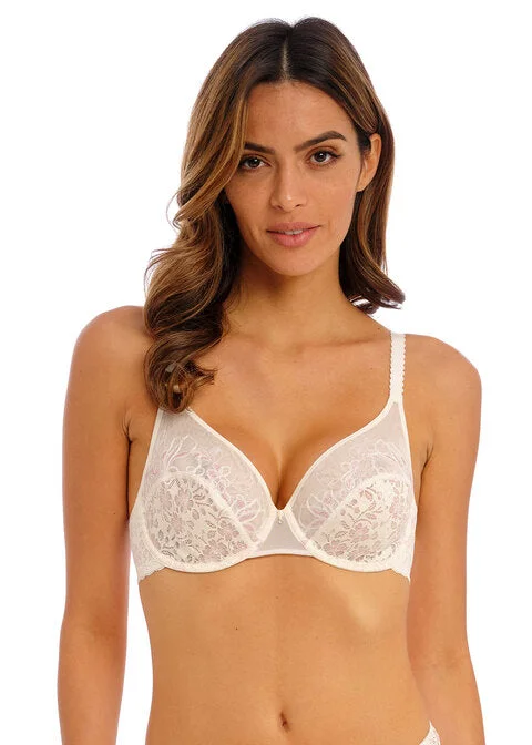 seamless molded bra for smooth undergarmentsAkina UW Ivory Bra