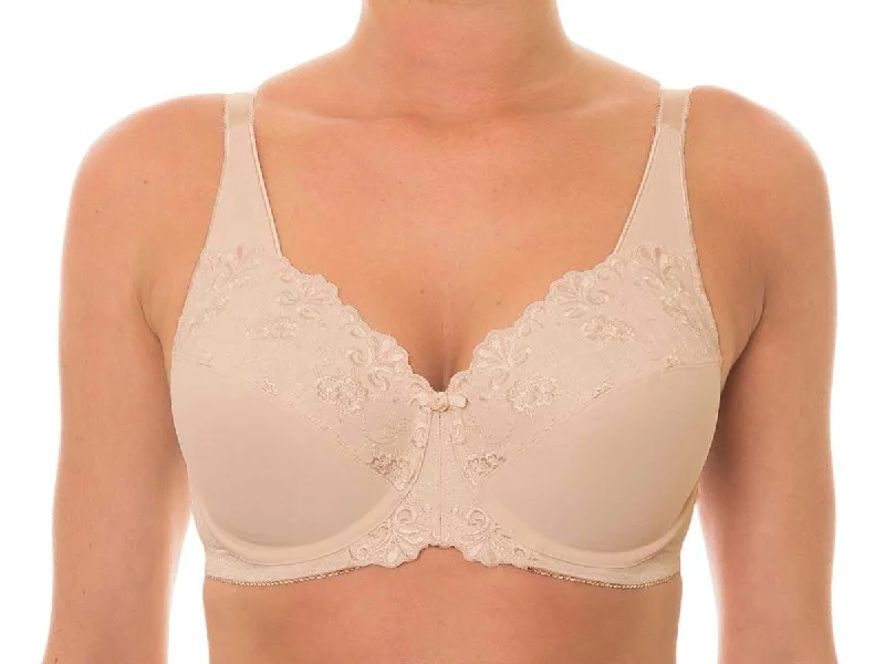 smoothing high-waisted bra for tummy controlTRIUMPH EMBROIDERED MINIMISER UNDERWIRE BRA 10000085