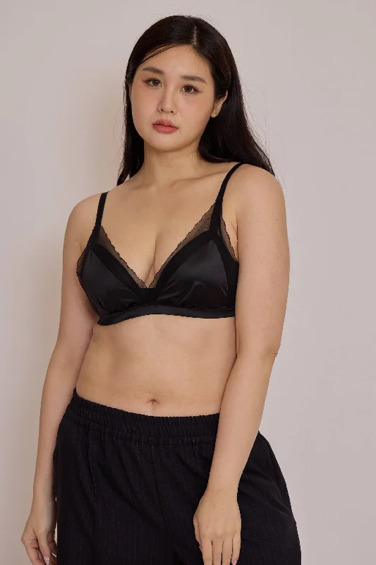 plus-size sports bra with high-impact support柔絲・緞面拼接三角杯｜黑色