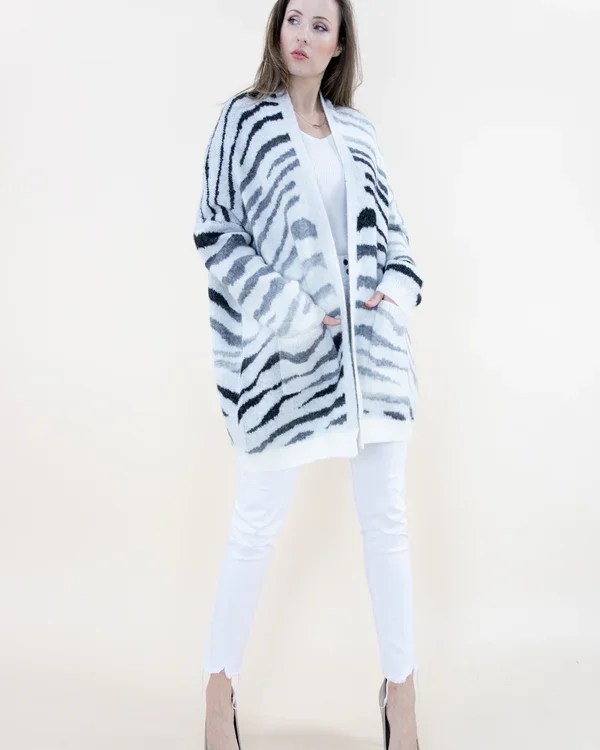 Women's Blazer CoatsBlack & White Tiger Print Cardigan w/ Pockets