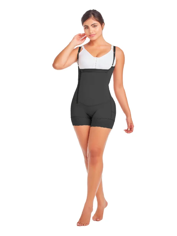 plus-size thigh slimmer with high compressionPostpartum and C-Section compression garments : Delie by Fajate Ref 09046