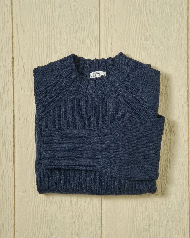 Women's Narrow Collar SweatersWomen's Quaker Crewneck Sweater in Navy