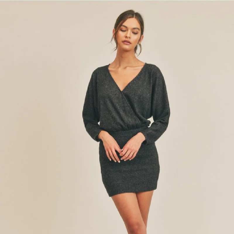 Women's V-Shaped Collar SweatersFaux Layover Knit Mini Dress (Black)