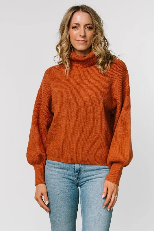 Women's Lithuanian Wool SweatersMalcolm Turtleneck Sweater | Spice