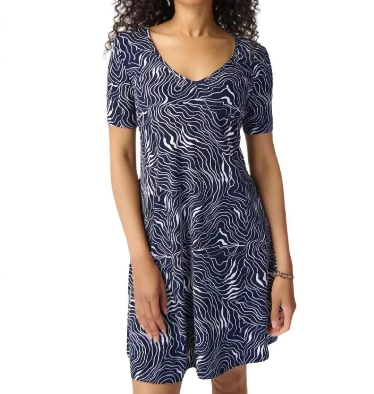 Women's V-Shaped Collar DressesA-Line Dress In Midnight Blue/van