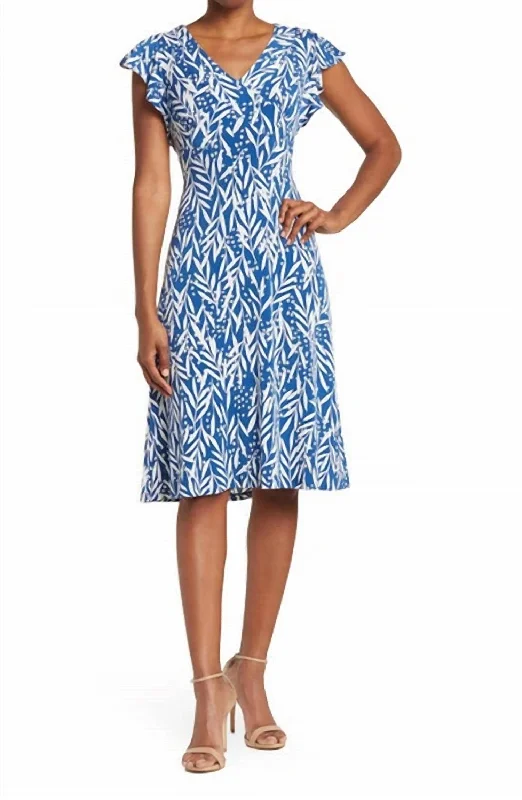 Women's Off-the-Shoulder DressesGabrielle Leaf Print Dress In Denim Blue/soft White