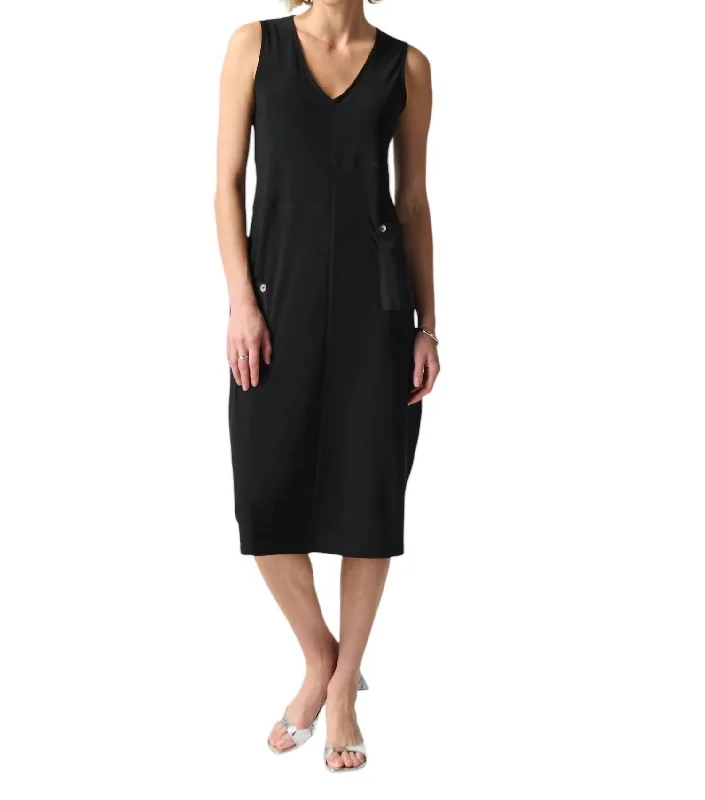 Women's Maxi DressesV-Neck Pocket Dress In Black