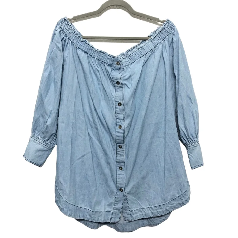 Women's Blouse with U-Shaped CollarTop 3/4 Sleeve By Free People In Blue Denim, Size: M